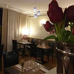 Logis Restaurant De La Poste Hotel 3*