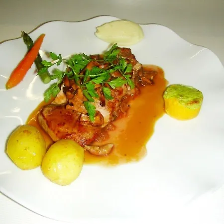 Otel Logis Restaurant De La Poste Pontgibaud