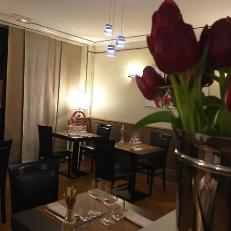 Logis Restaurant De La Poste Hotel 3*