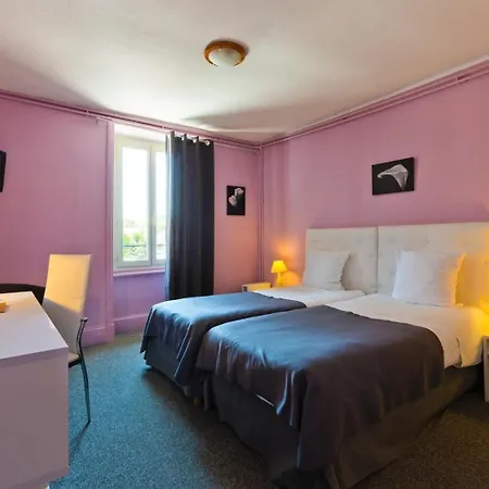 Logis Restaurant De La Poste Pontgibaud