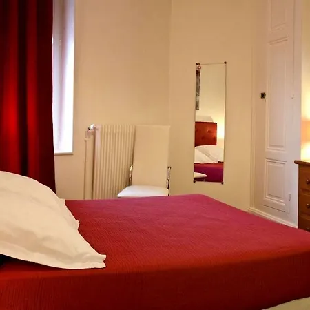 Logis Restaurant De La Poste 3* Pontgibaud
