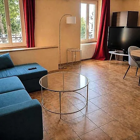 Hotel Logis Restaurant De La Poste 3*