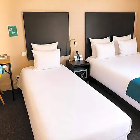 Hotel Logis Restaurant De La Poste 3*
