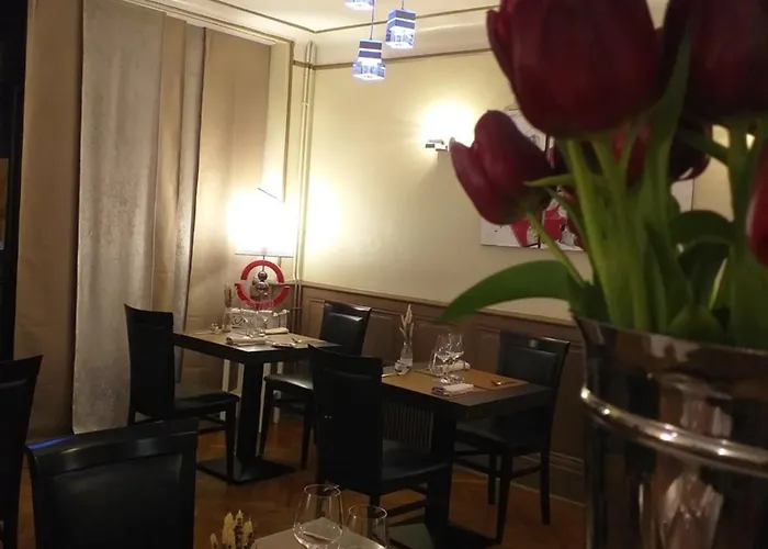 Restaurant De La Poste Hotel 3*