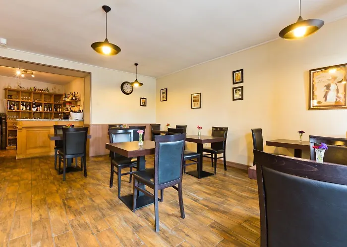 Hotel Restaurant De La Poste Pontgibaud