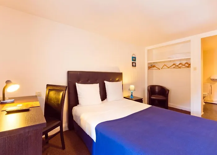 Restaurant De La Poste Pontgibaud