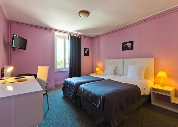 Hotel Restaurant De La Poste Pontgibaud